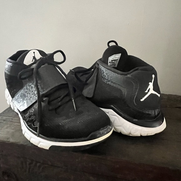 Men’s size 10 Jordan Flight Flex Trainer 2 - Picture 7 of 7